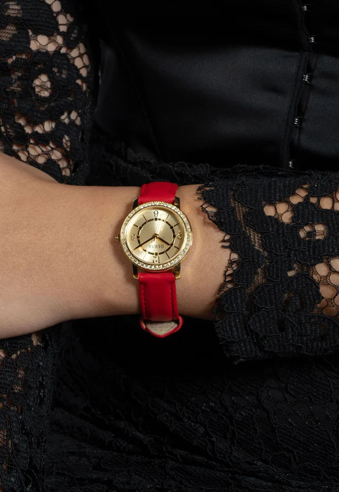 Relógio Redondo Cristais Troca Pulseira Vermelho - Imagem 2
