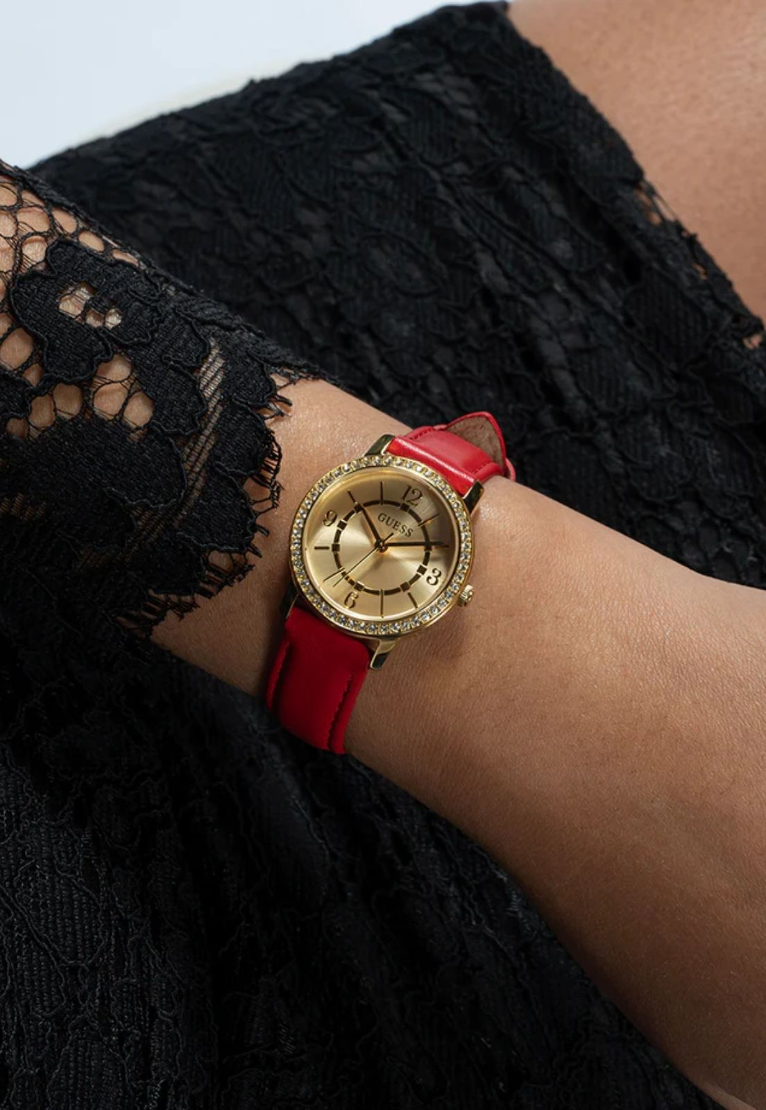 Relógio Redondo Cristais Troca Pulseira Vermelho - Imagem 5