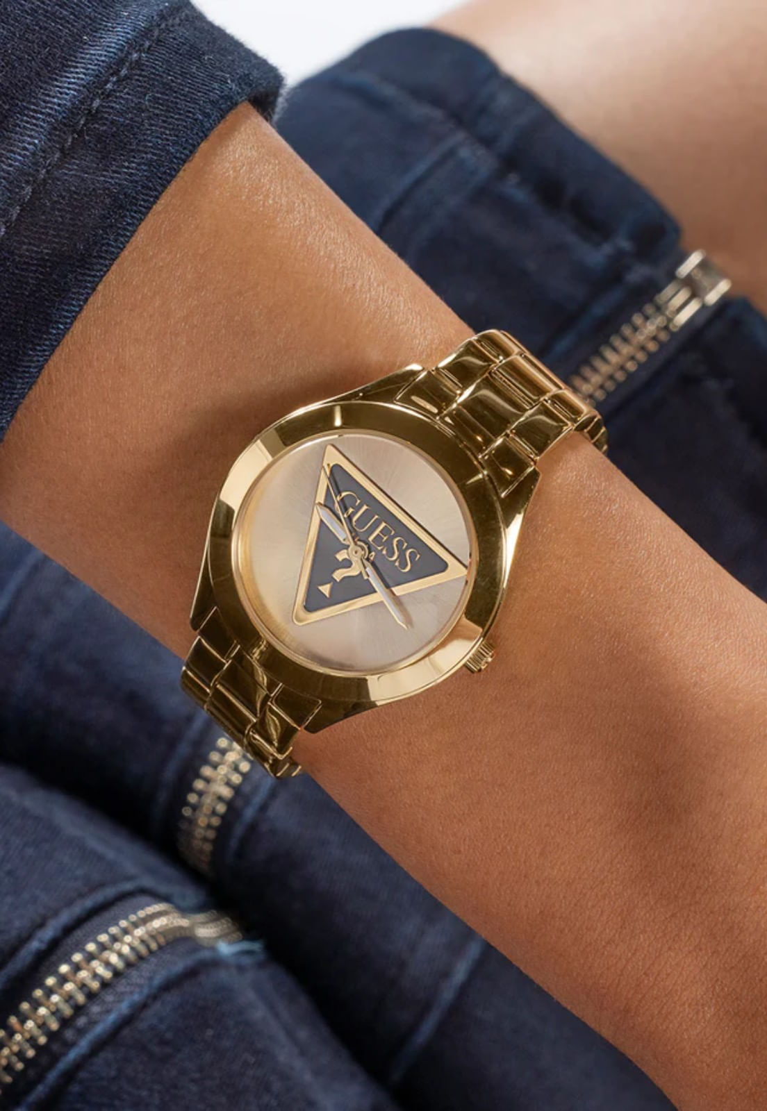 Relógio Redondo Logo Aço Dourado - Imagem 2