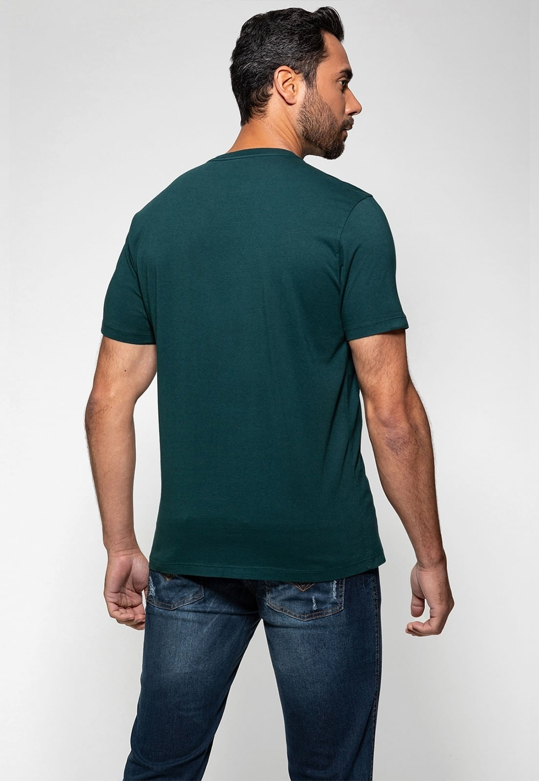Camiseta Logo Triangulo Relevo Guess Verde Escuro - Imagem 24