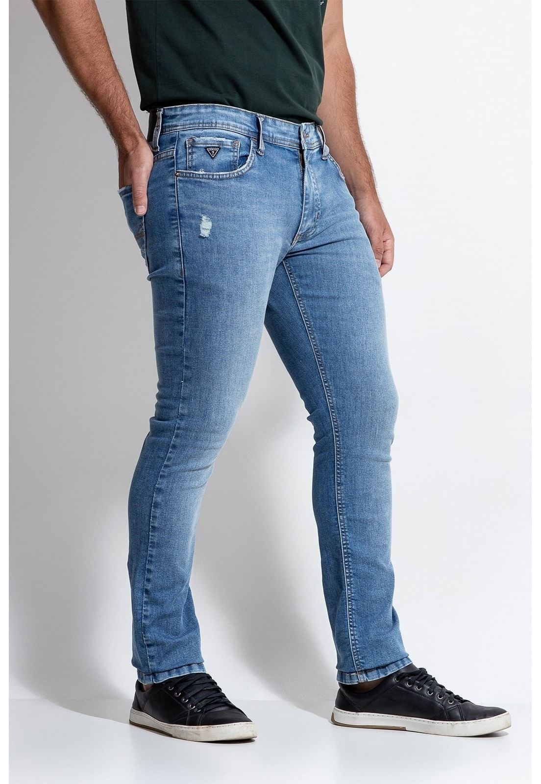 Calça Jeans Skinny Strong Stone Puídos Guess Azul Claro - Imagem 13
