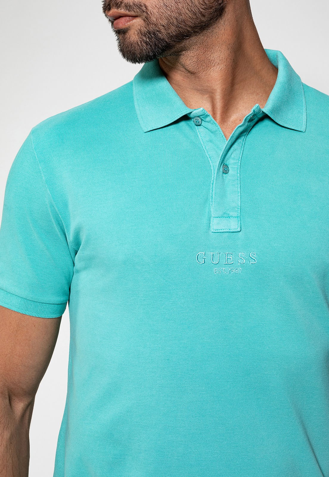 Camisa Polo Bordado Guess Azul Celeste - Imagem 13