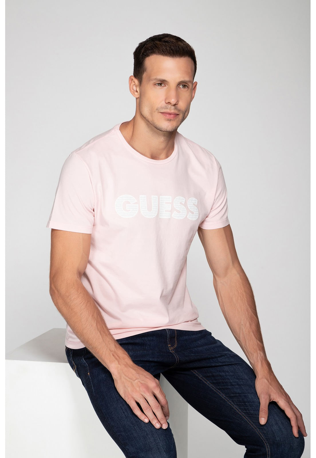 Camiseta Silk Guess Emborrachado Rosa Claro - Imagem 12
