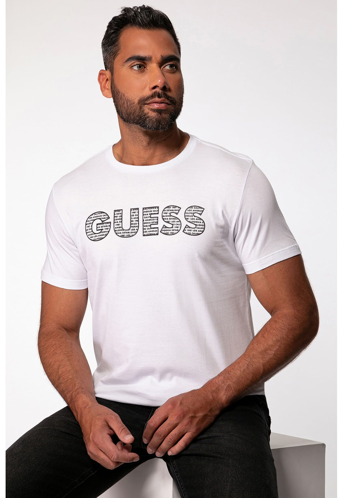 Camiseta Silk Guess Emborrachado Branco - Imagem 20