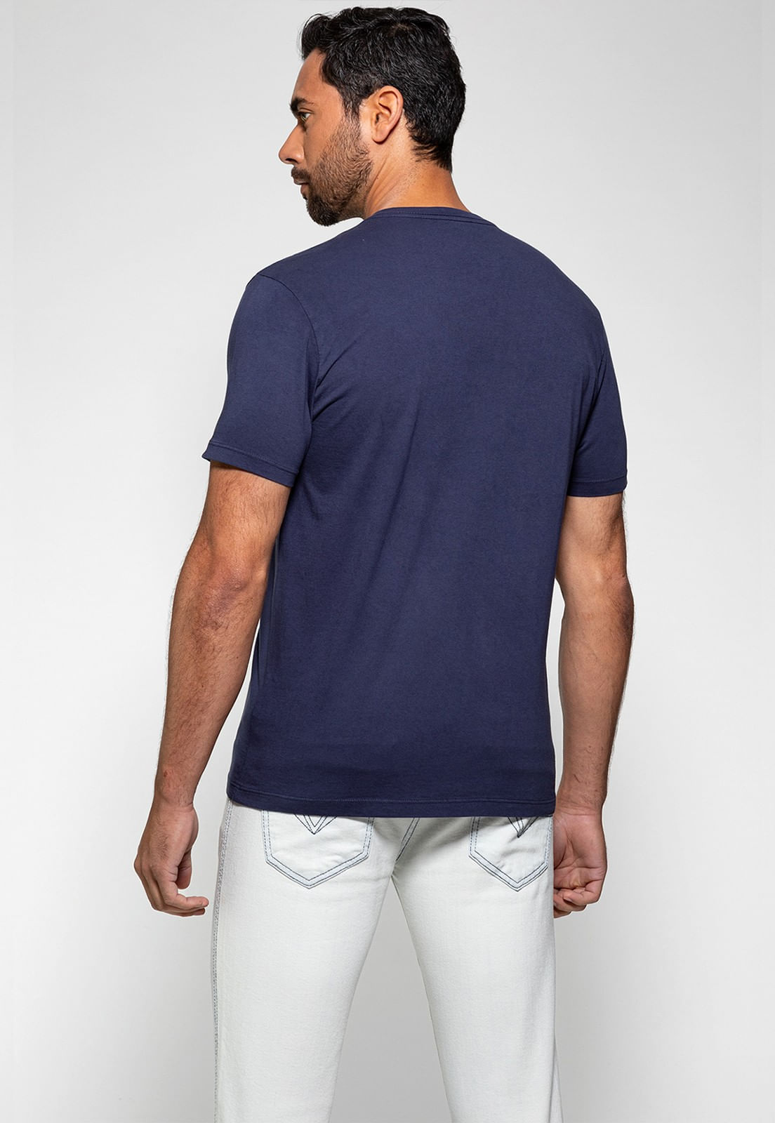 Camiseta Triângulo Gráfico 1981 Guess Roxo - Imagem 14