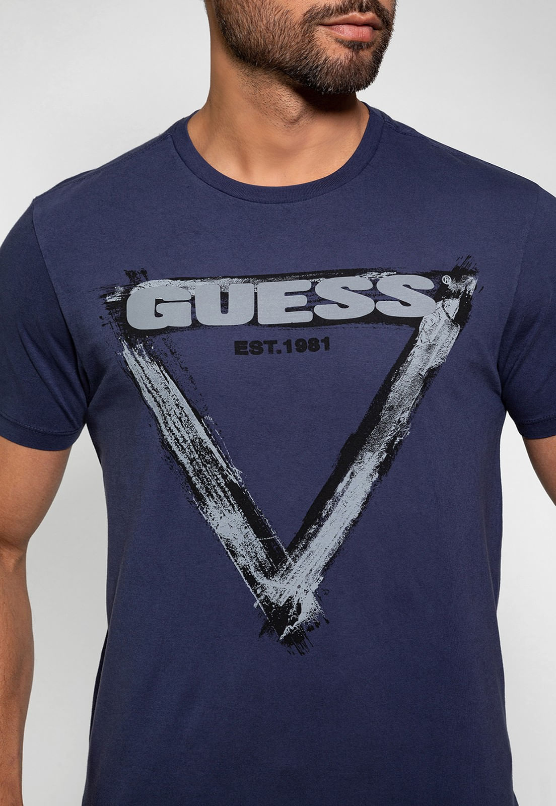 Camiseta Triângulo Gráfico 1981 Guess Roxo - Imagem 18