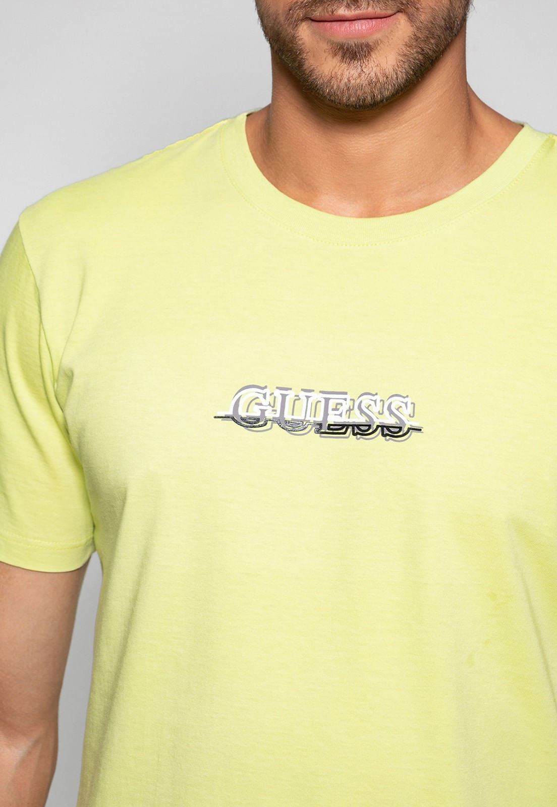 Camiseta Silk Emborrachado Guess Verde - Imagem 18