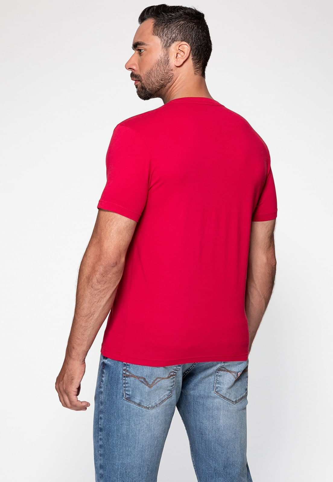 Camiseta Triângulo Emborrachado Guess Vermelho - Imagem 24