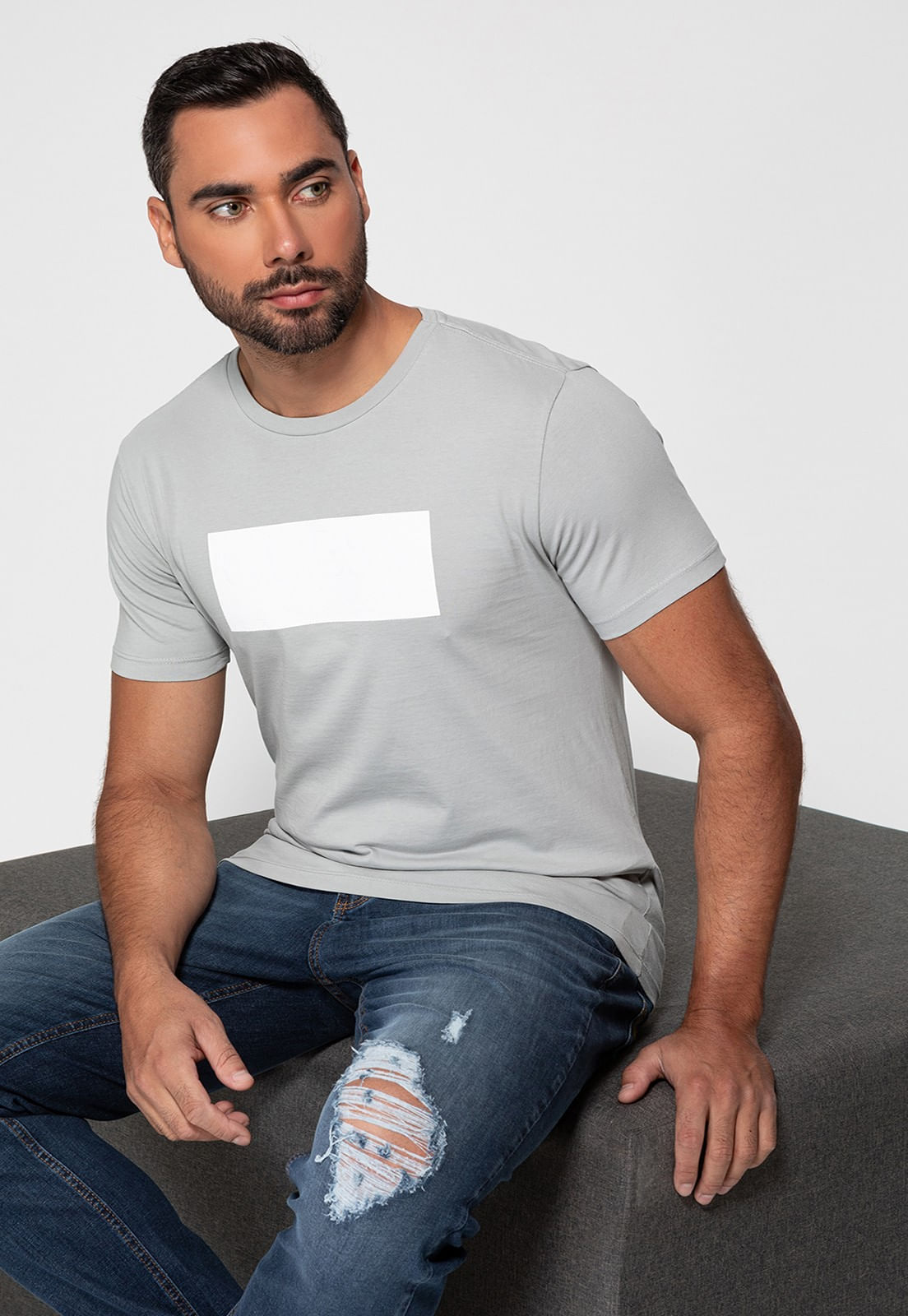 Camiseta Logo Gd Emborrachado Guess Cinza - Imagem 25
