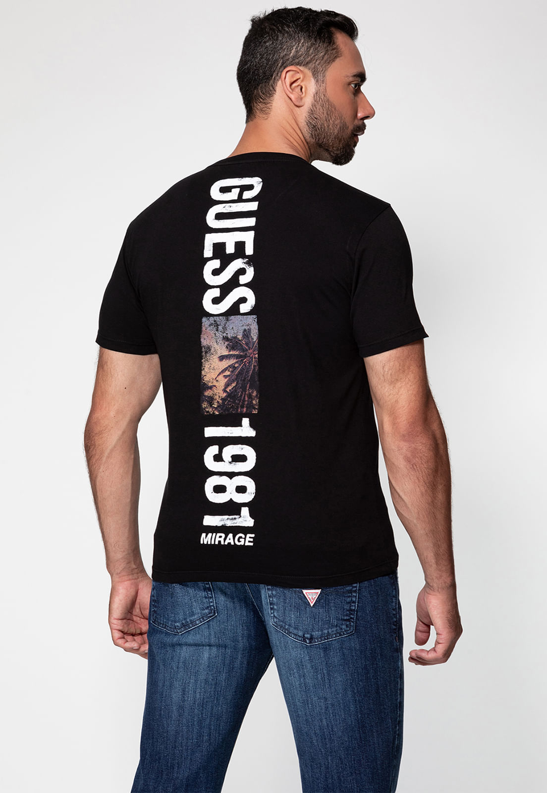 Camiseta Palm Costas Guess Preto - Imagem 28