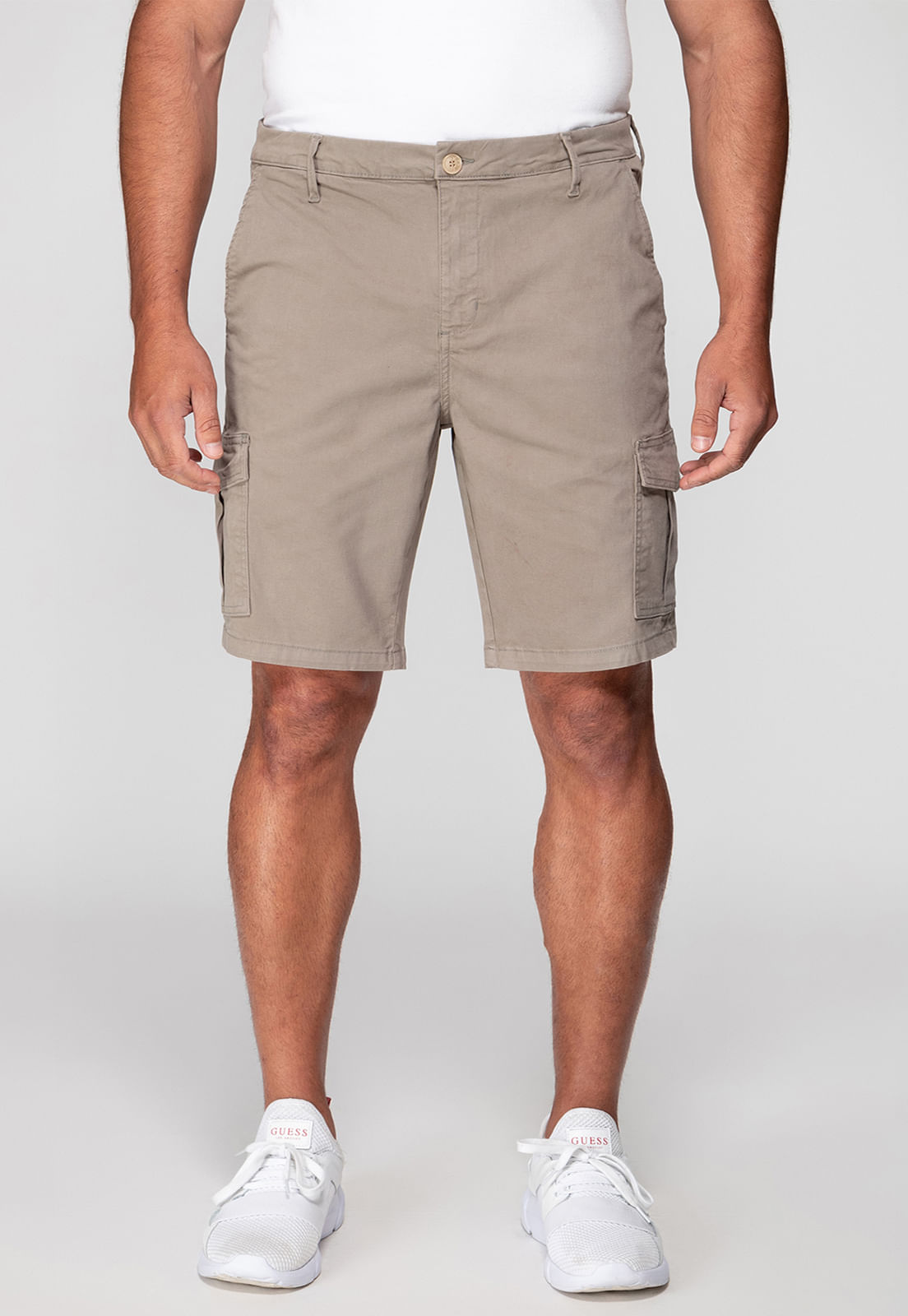 Bermuda Cargo Sarja Guess Verde Claro - Imagem 44