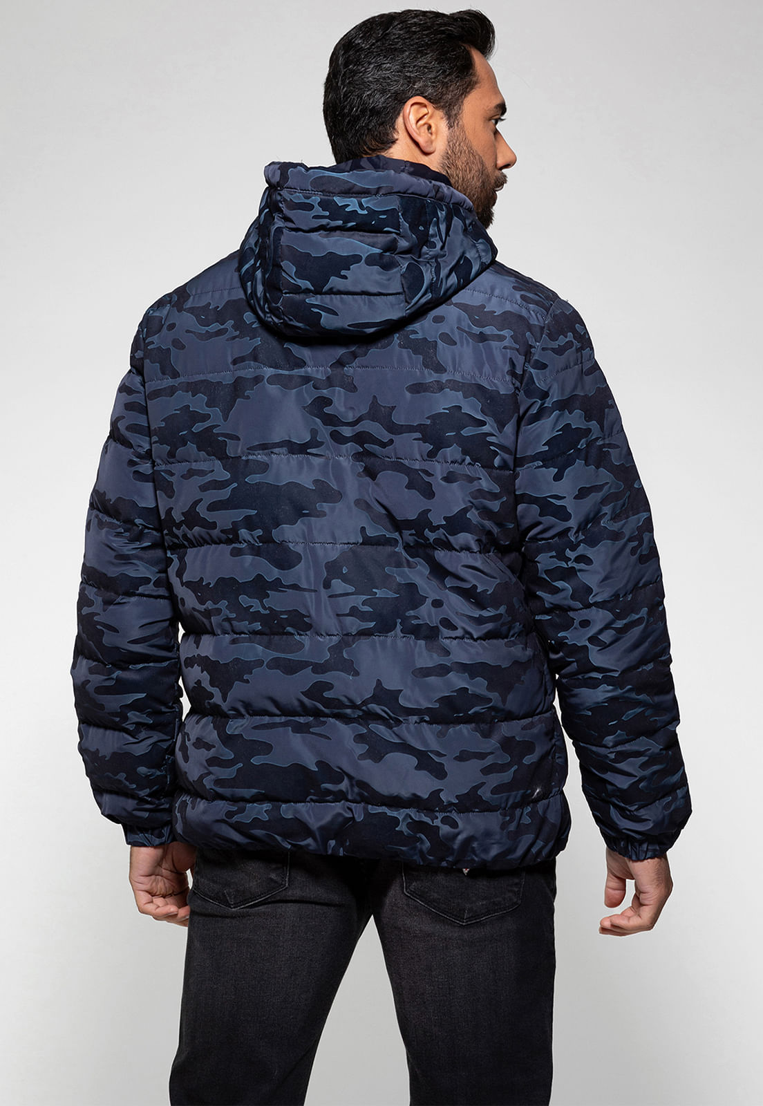 Jaqueta Nylon Puffer Camuflada Guess Verde Militar - Imagem 26