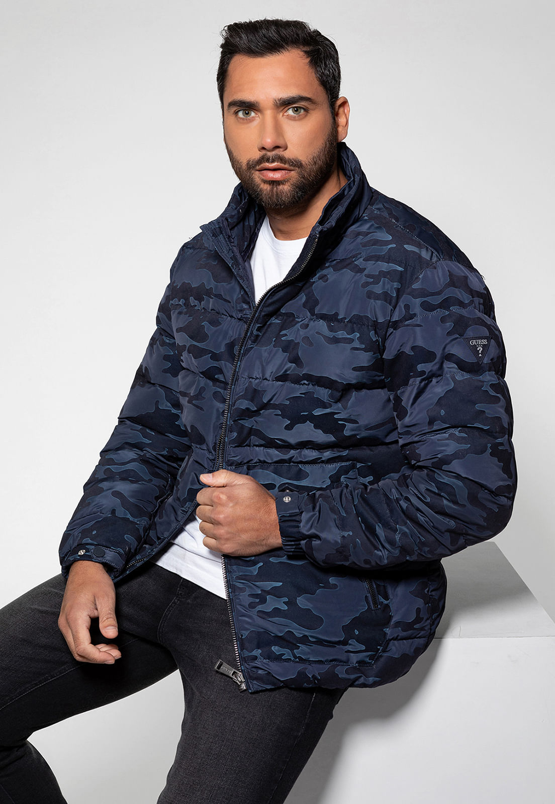 Jaqueta Nylon Puffer Camuflada Guess Verde Militar - Imagem 35