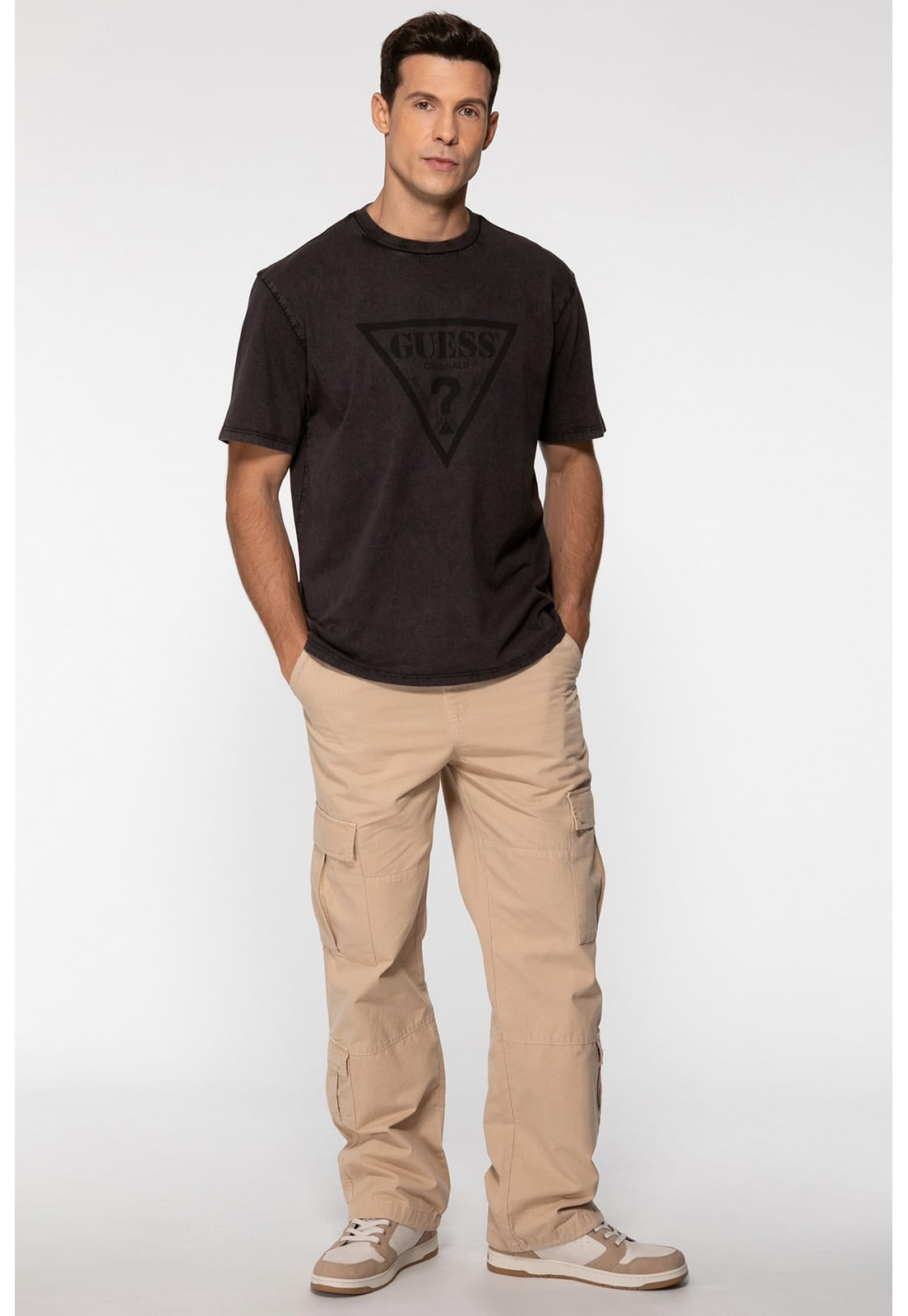 Camiseta Guess Originals Logo Vintage Preto - Imagem 7