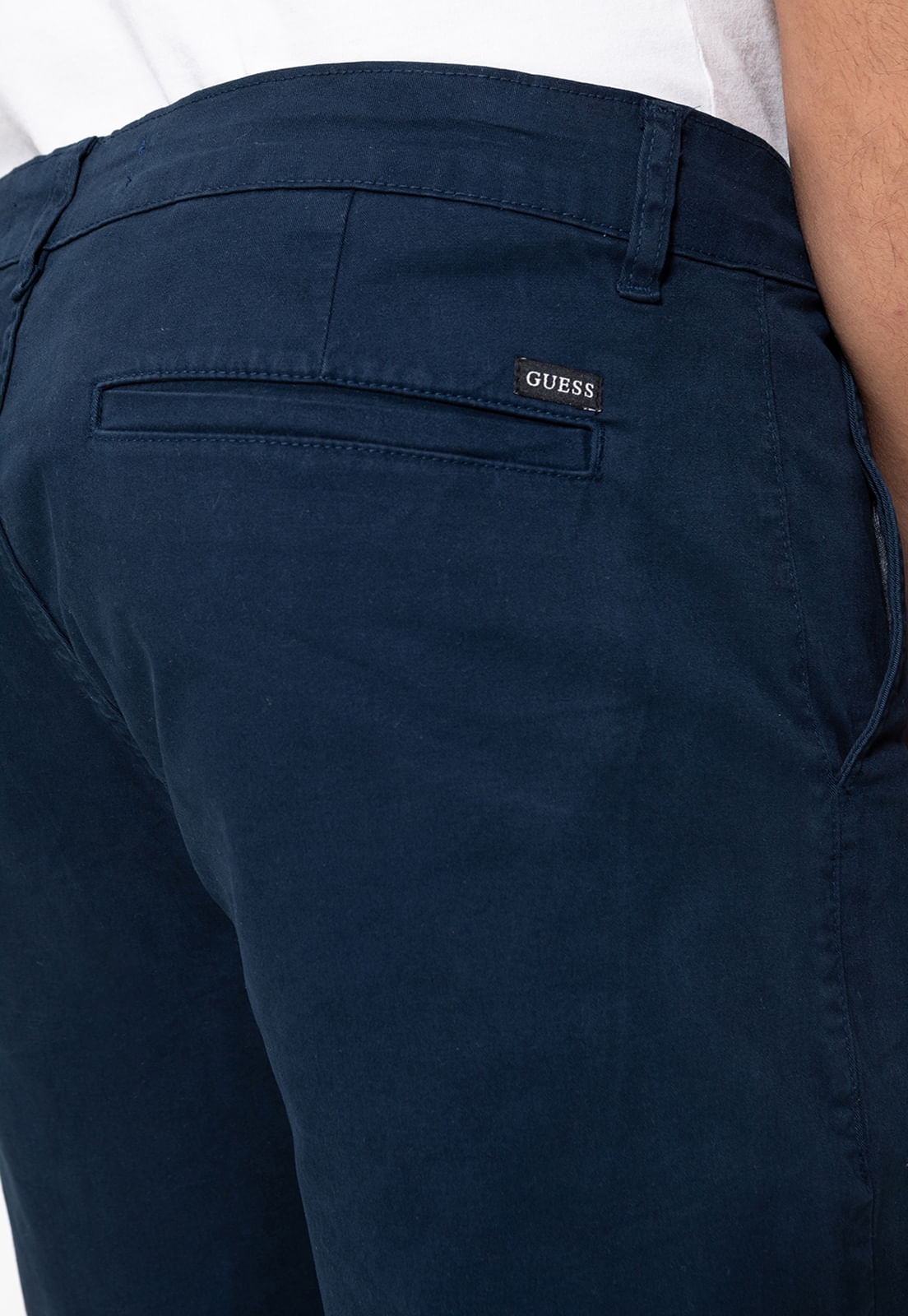 Bermuda Chino Guess Azul Escuro - Imagem 11