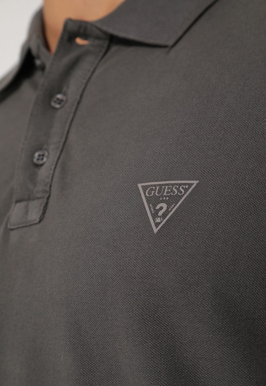 Camisa Polo Silk Triangulo Pq Puff Guess Grafite - Imagem 18