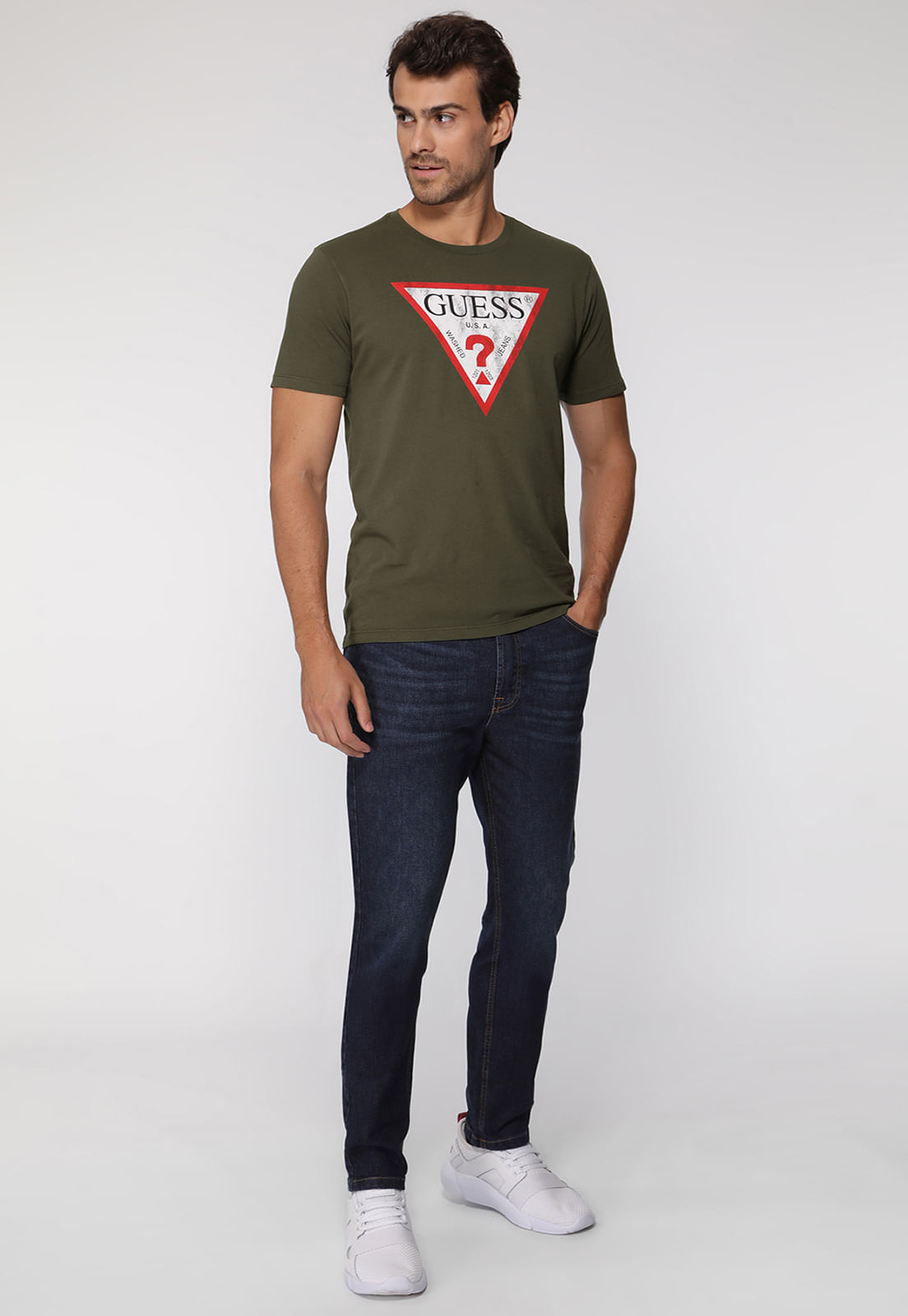 Camiseta Guess Triang Desgastado Verde Oliva - Imagem 6