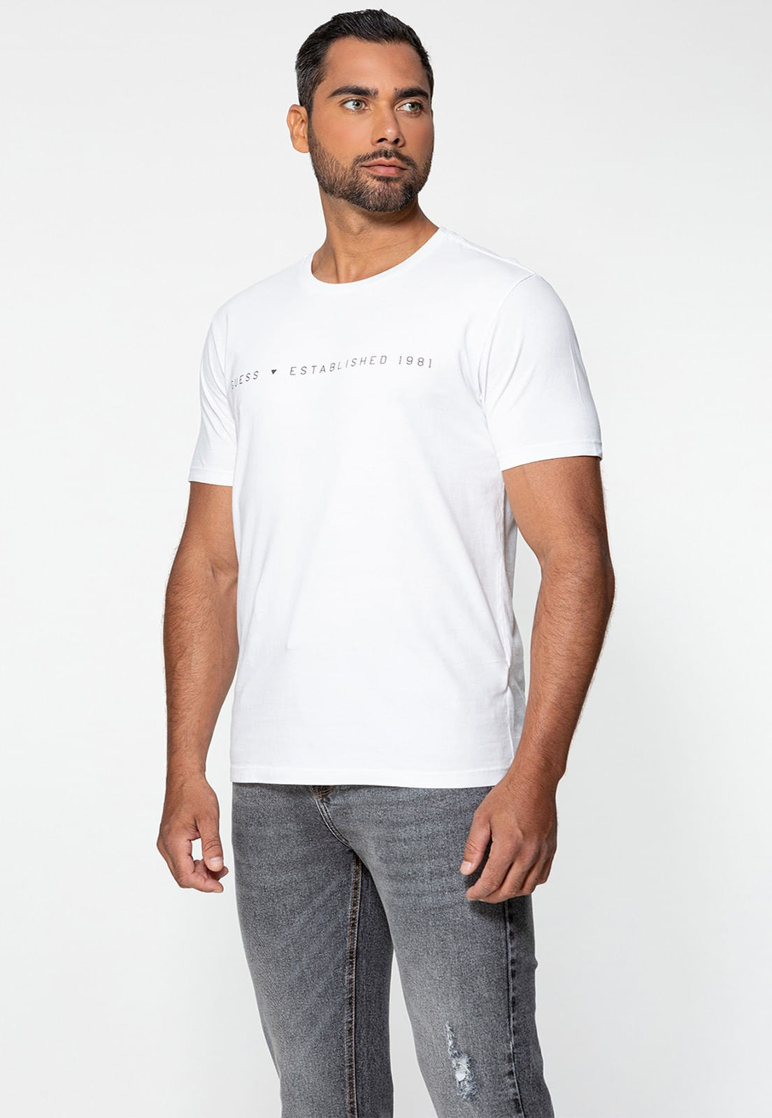 Camiseta Est 1981 Guess Branco - Imagem 11