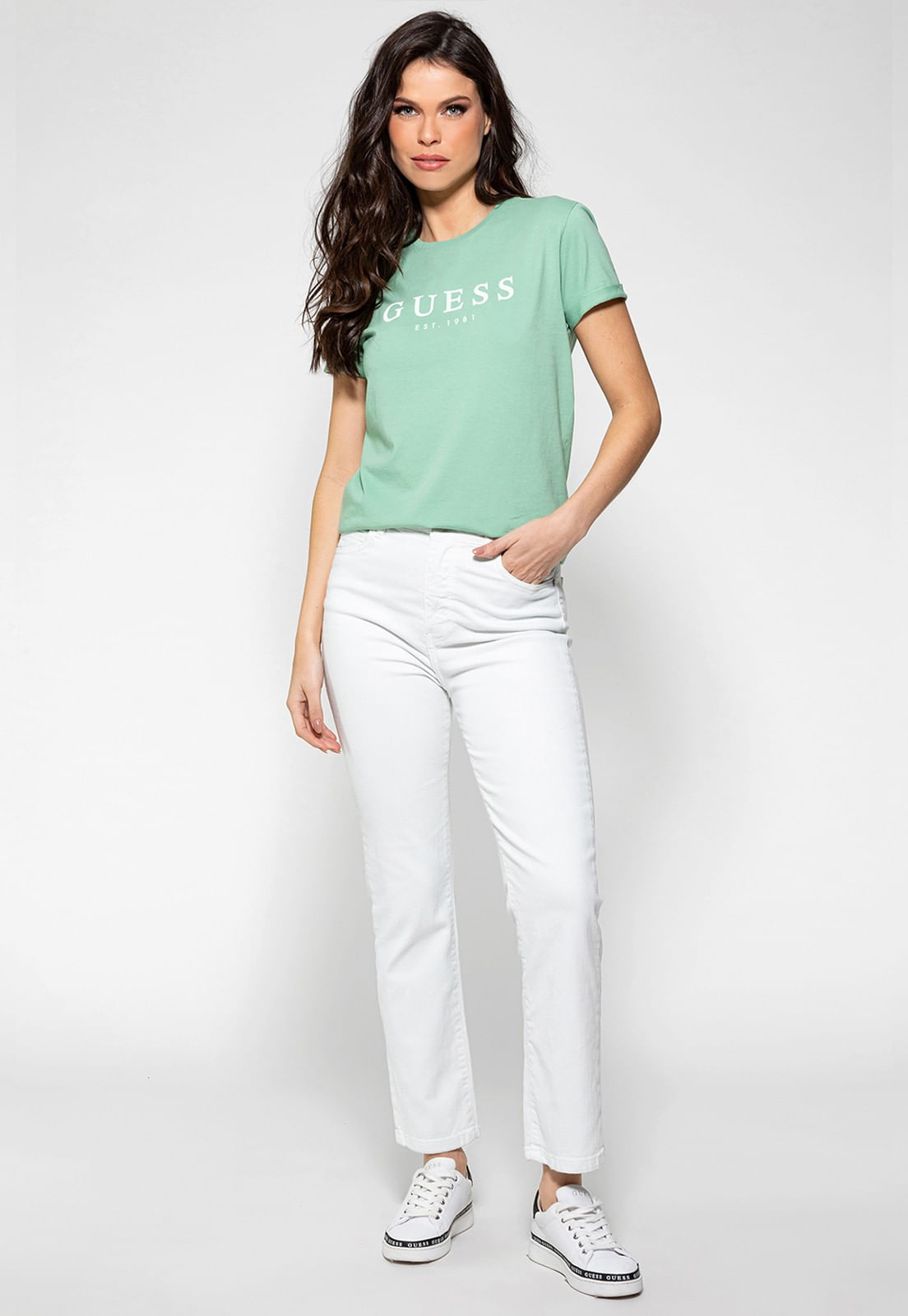 Camiseta Guess Escrita Est. 1981 Verde Claro - Imagem 2