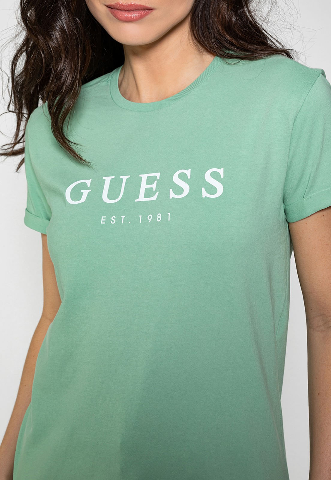 Camiseta Guess Escrita Est. 1981 Verde Claro - Imagem 8
