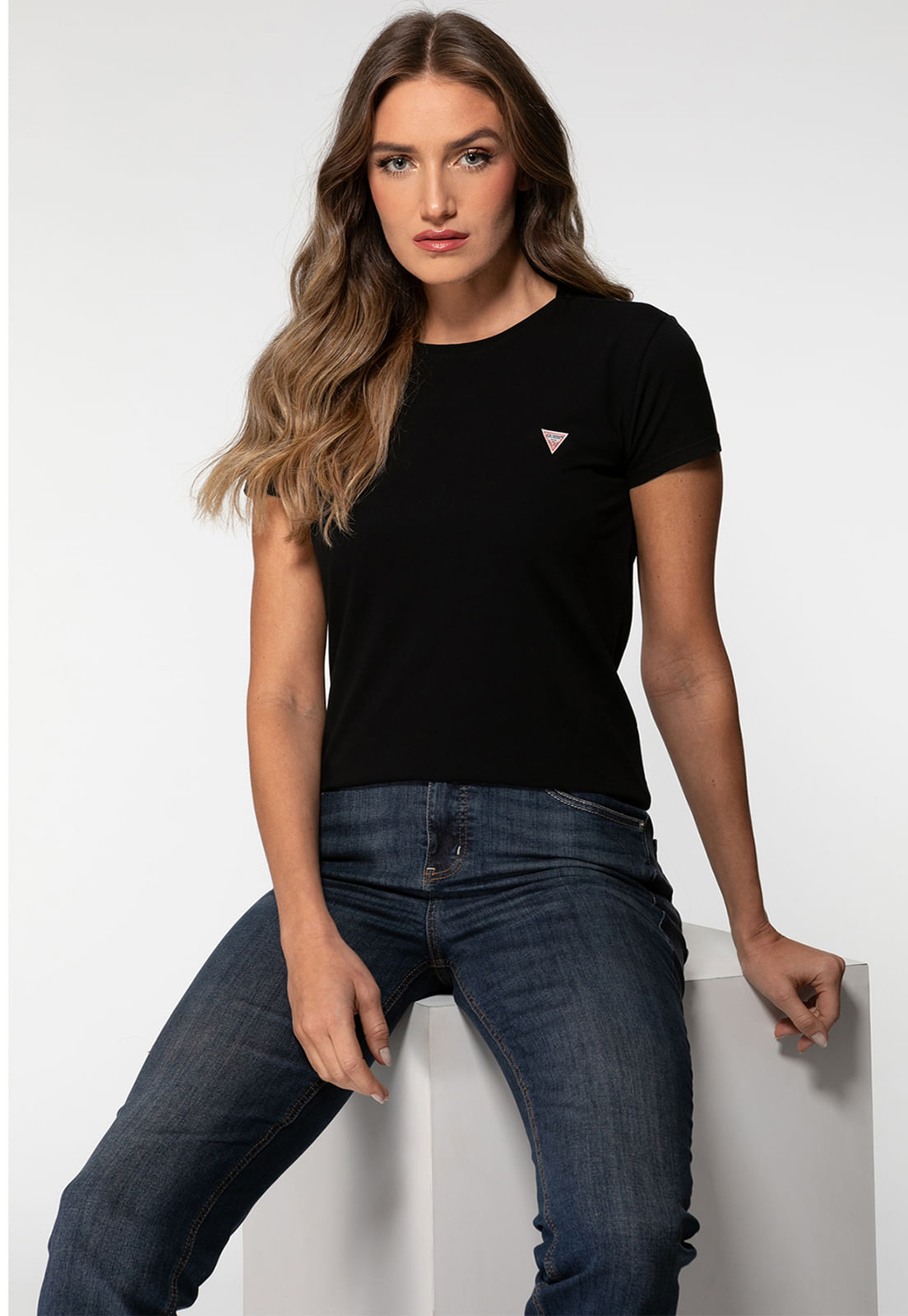 Camiseta Etiqueta Guess Triangulo Preto - Imagem 15
