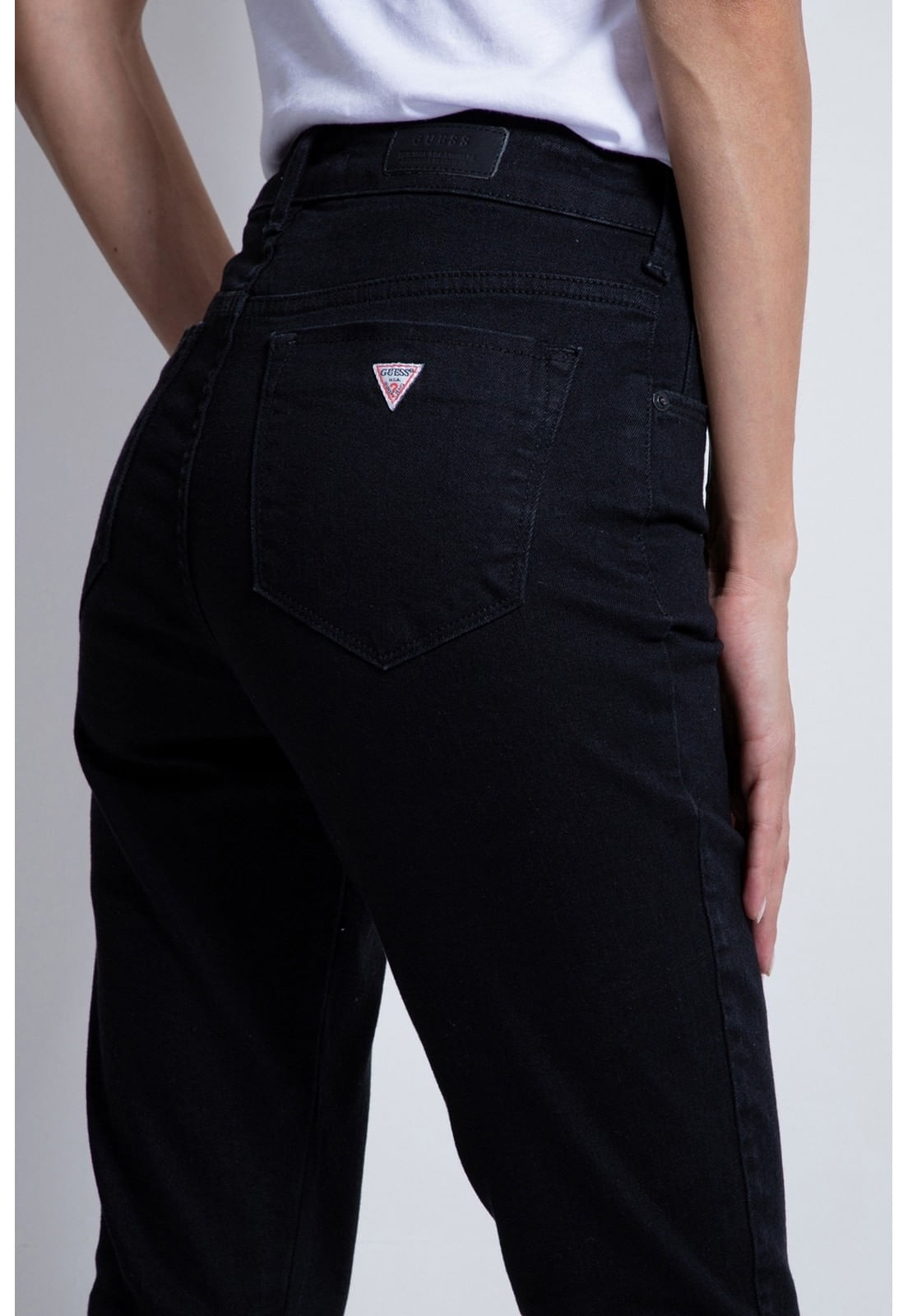 Calça Sarja Barra Desfeita Zíper Guess Preto - Imagem 20