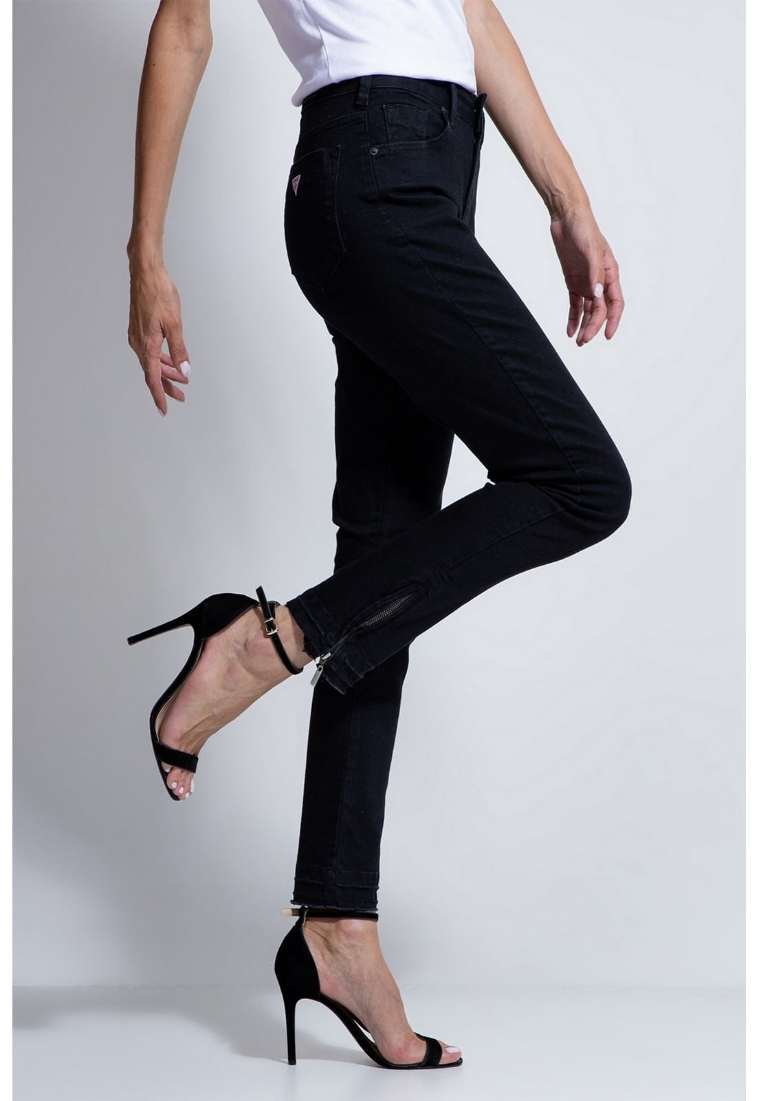 Calça Sarja Barra Desfeita Zíper Guess Preto - Imagem 34