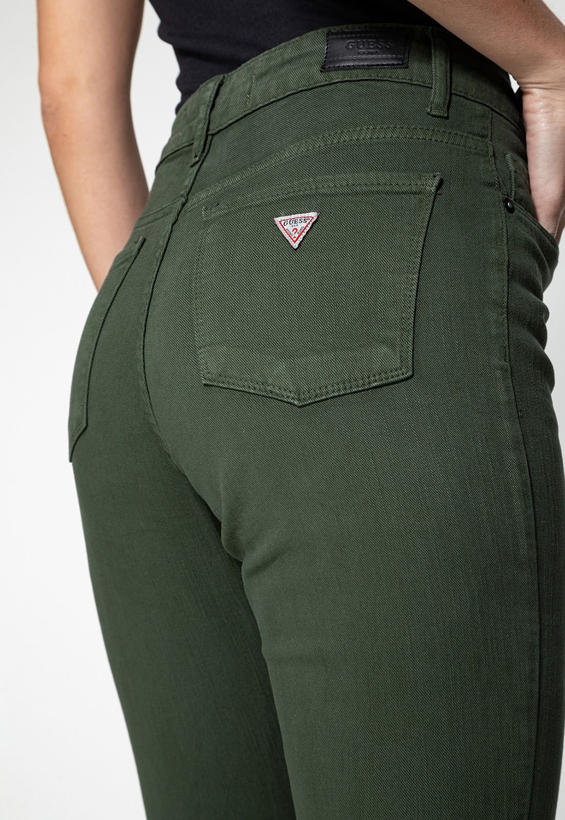 Calça Jeans 1981 Skinny Guess Bege - Imagem 4