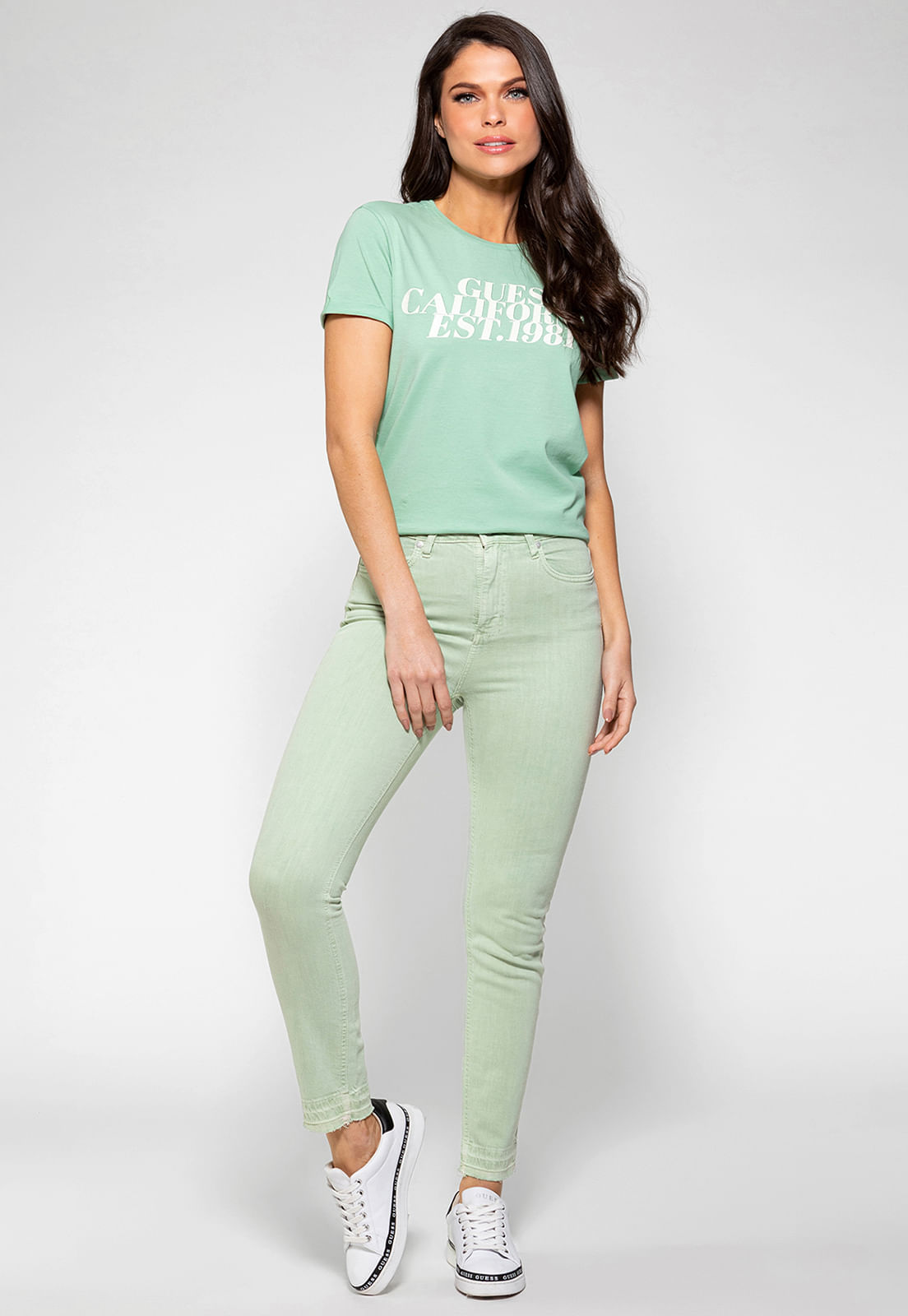 Camiseta Guess Califórnia Brilhos Verde Claro - Imagem 22