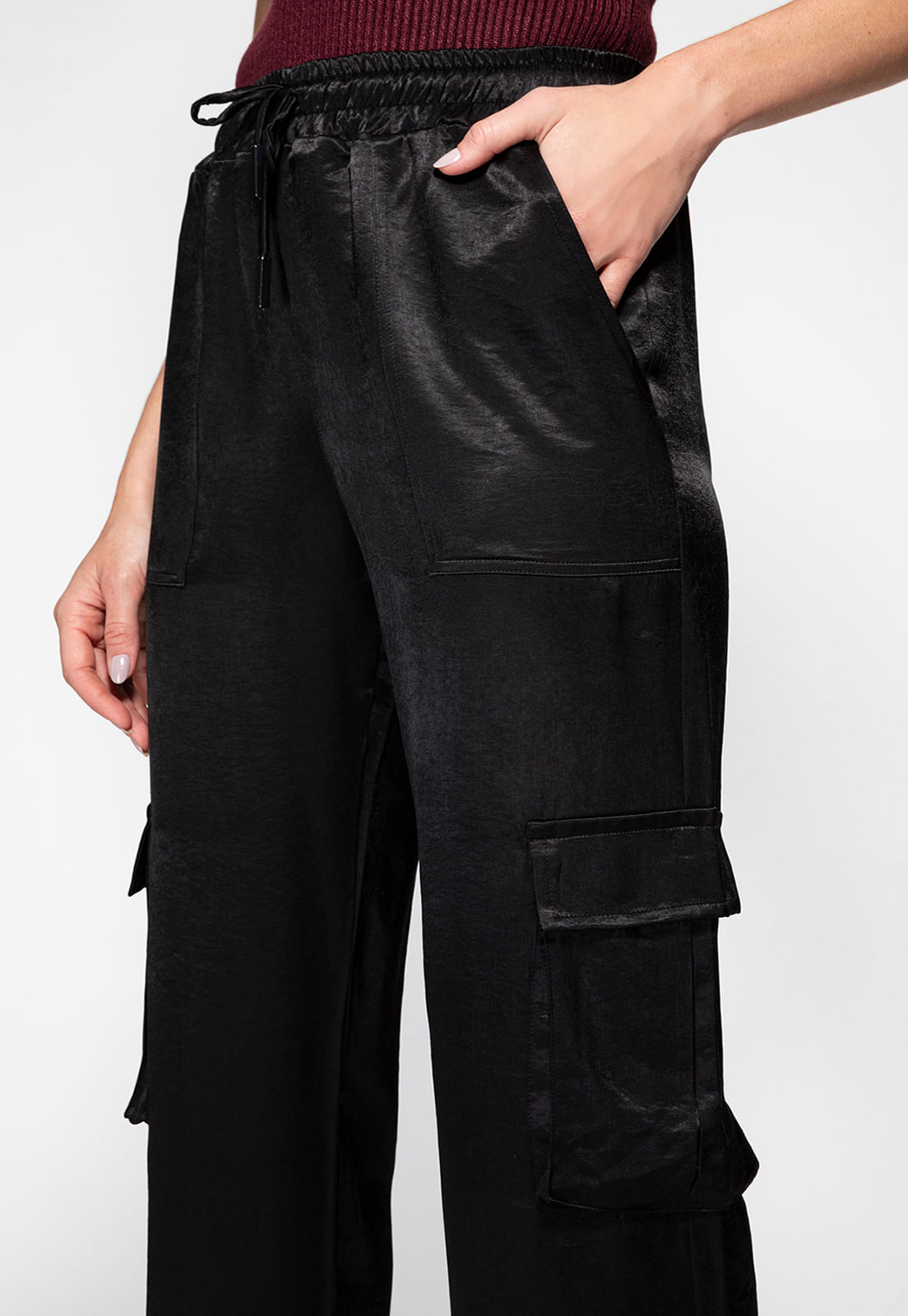 Calça Cargo Cetim Guess Preto - Imagem 37