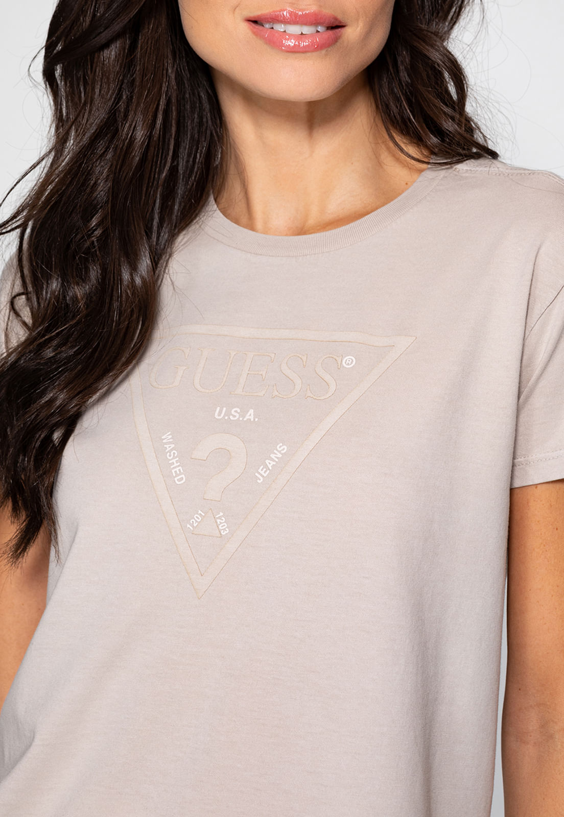 Camiseta Triangulo Fusionado Guess Bege - Imagem 3