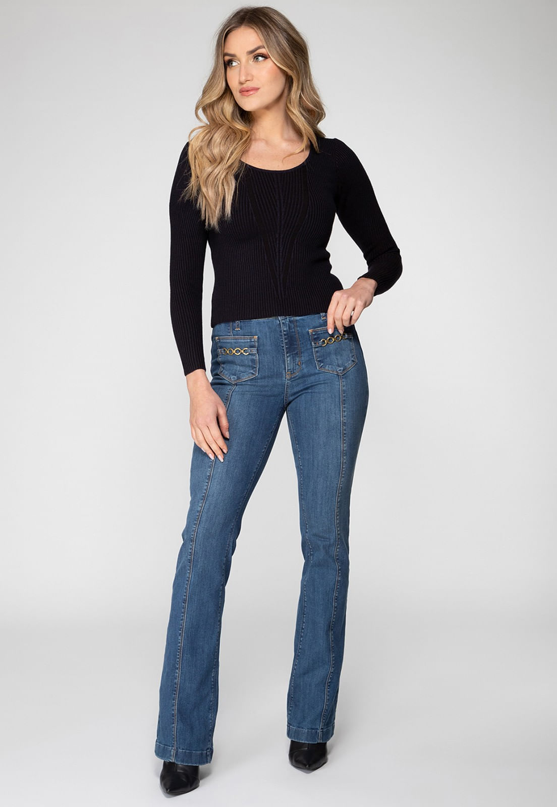 Calça Jeans Boot Cut Bolso Corrente Azul - Imagem 36