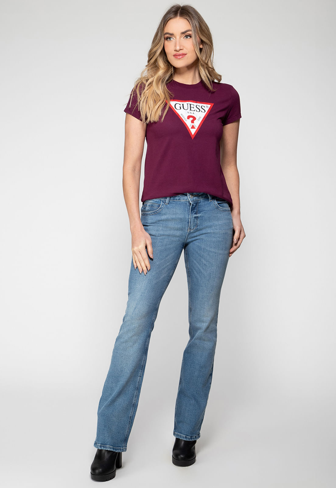 Camiseta Guess Triang Trad Desgastado Uva - Imagem 23