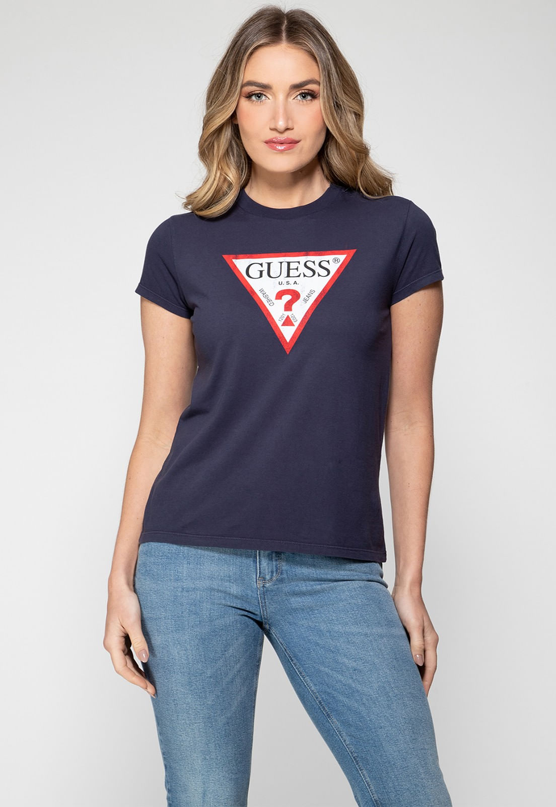 Camiseta Guess Triang Trad Desgastado Azul Escuro - Imagem 9