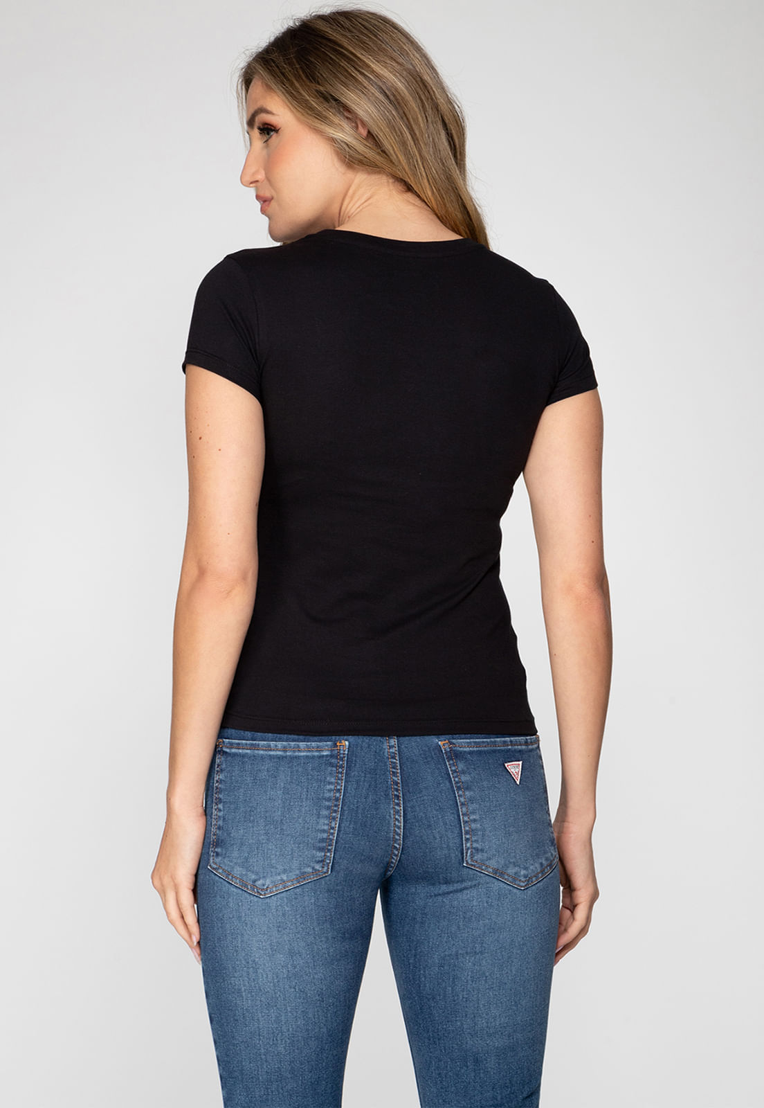 Camiseta Logo Triângulo Flores Preto - Imagem 14