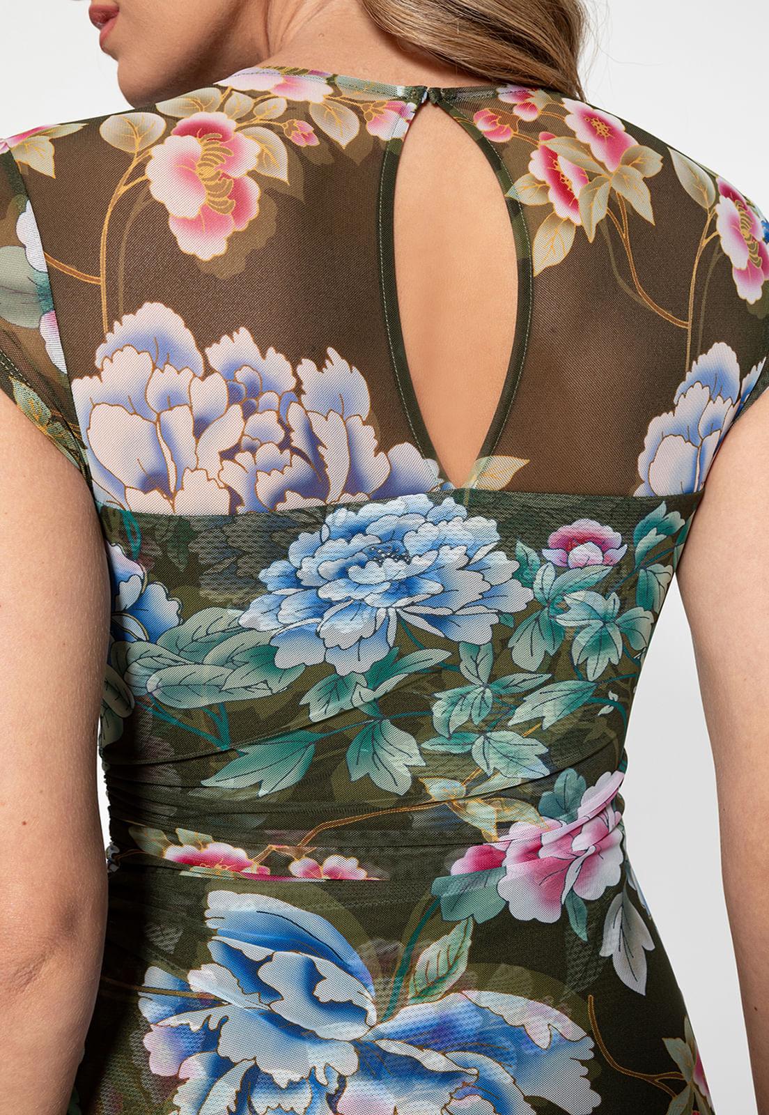 Vestido Curto Tule Eco Verde Musgo - Imagem 12