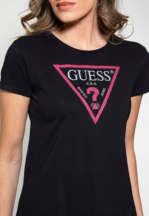 Camiseta Silk Logo Triangulo Guess Preto - Imagem 6
