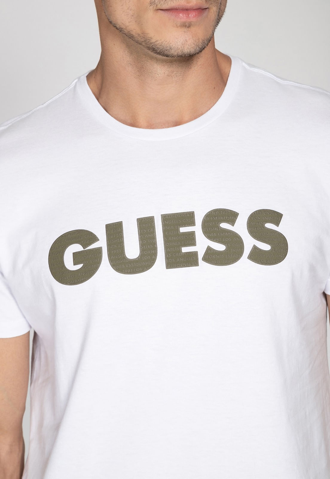 Camiseta Silk Guess Emborrachado Branco - Imagem 25