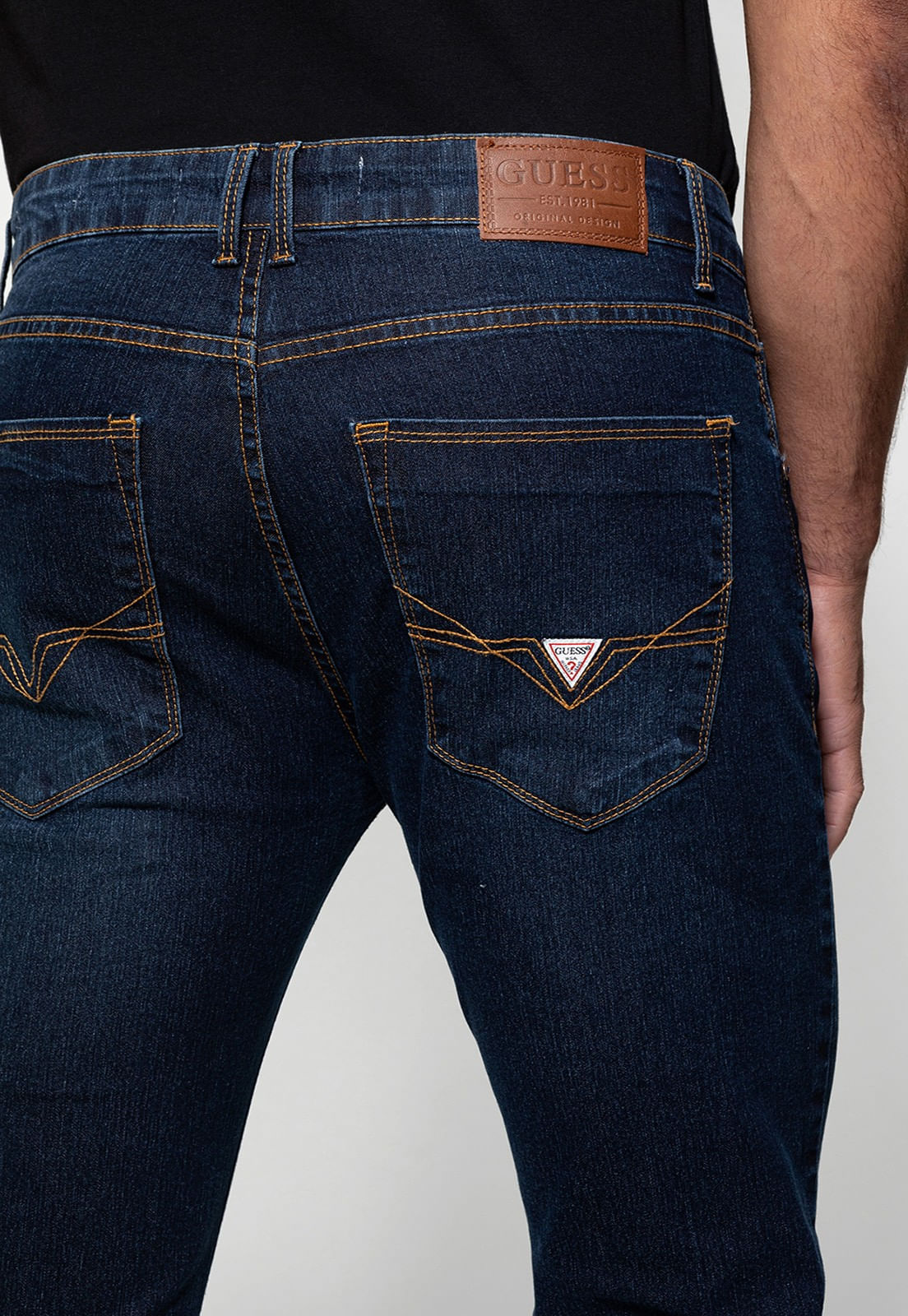 Calça Jeans Slim Guess Azul Escuro - Imagem 14