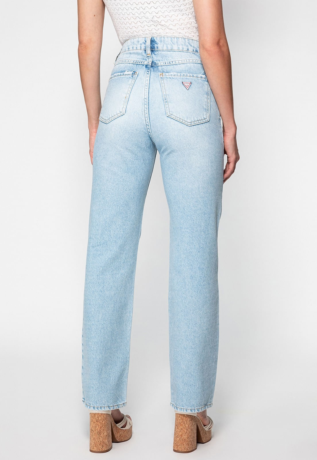 Calça Jeans 1981 Straight Clara Guess Azul Claro - Imagem 37
