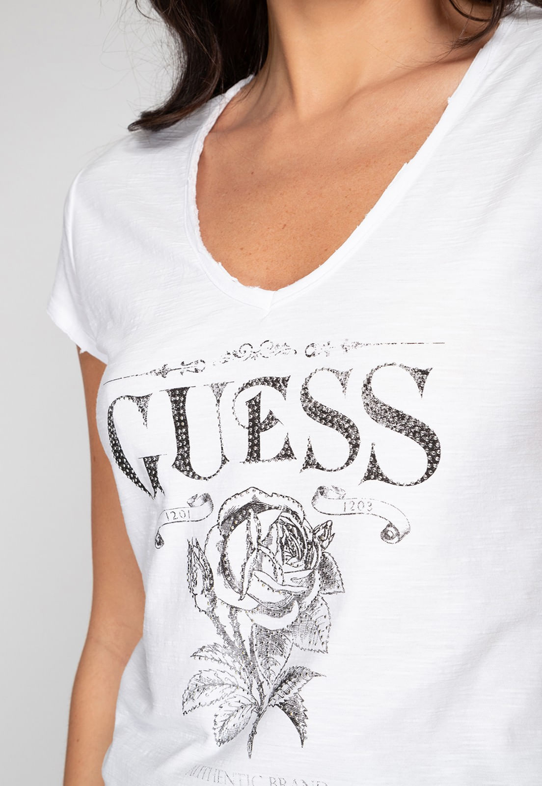 Camiseta Hotfix Flower Guess Branco - Imagem 35