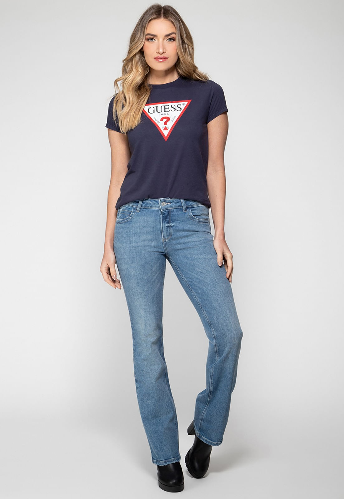 Camiseta Guess Triang Trad Desgastado Azul Escuro - Imagem 15