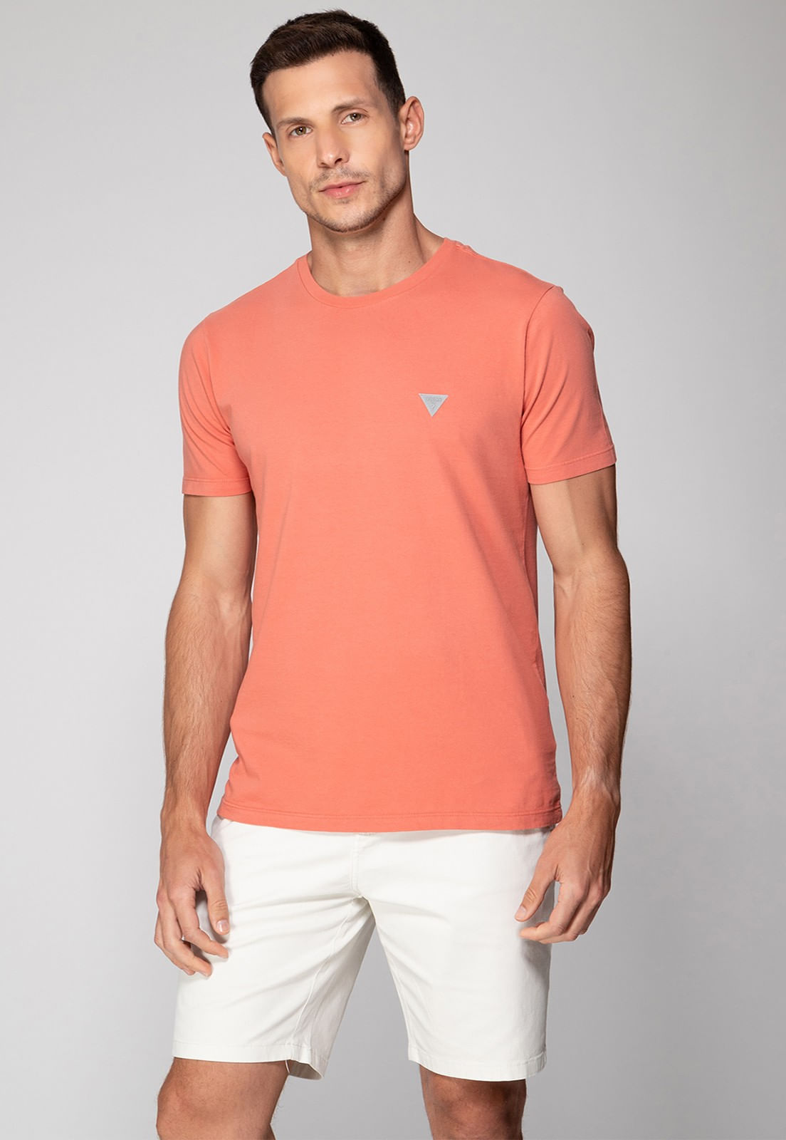 Camiseta Triângulo Emborrachado Guess Rosa Claro