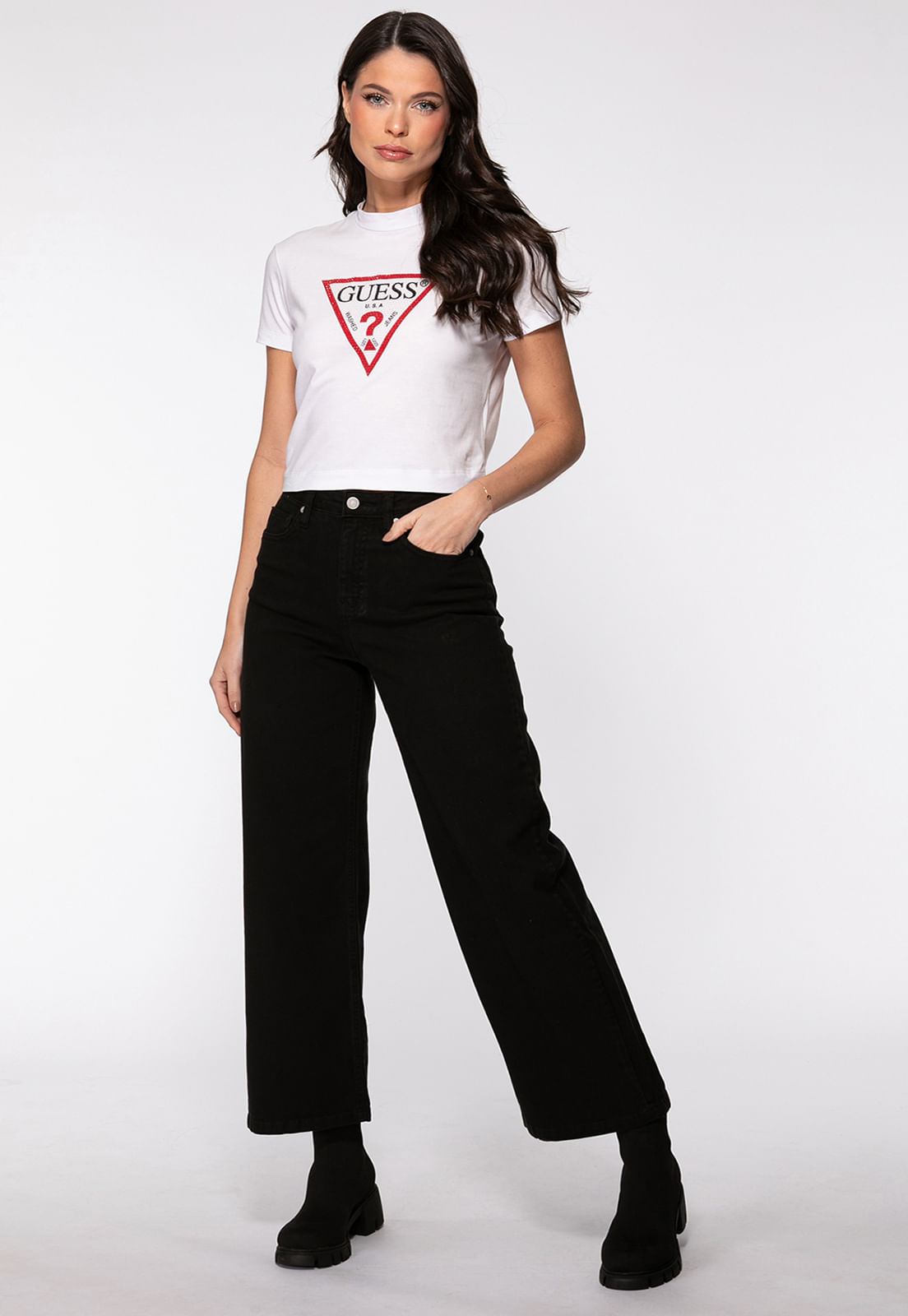 T-shirt Guess Triang Hotfix Cropped Branco - Imagem 16
