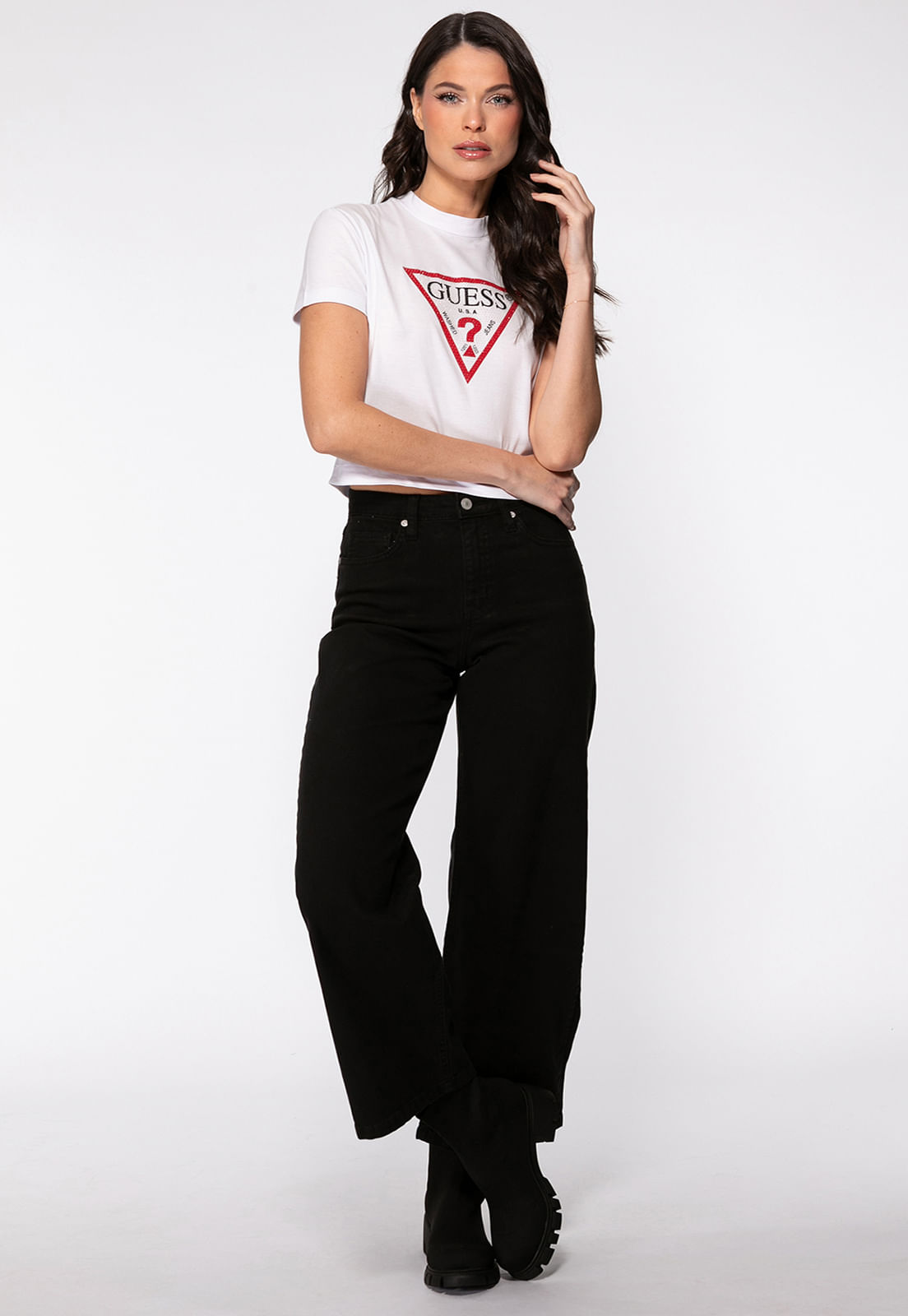 T-shirt Guess Triang Hotfix Cropped Branco - Imagem 27