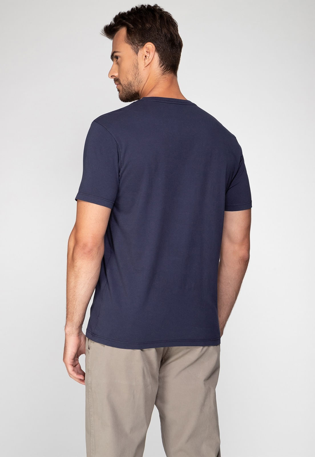 Camiseta Triângulo Emborrachado Guess Azul Escuro - Imagem 37