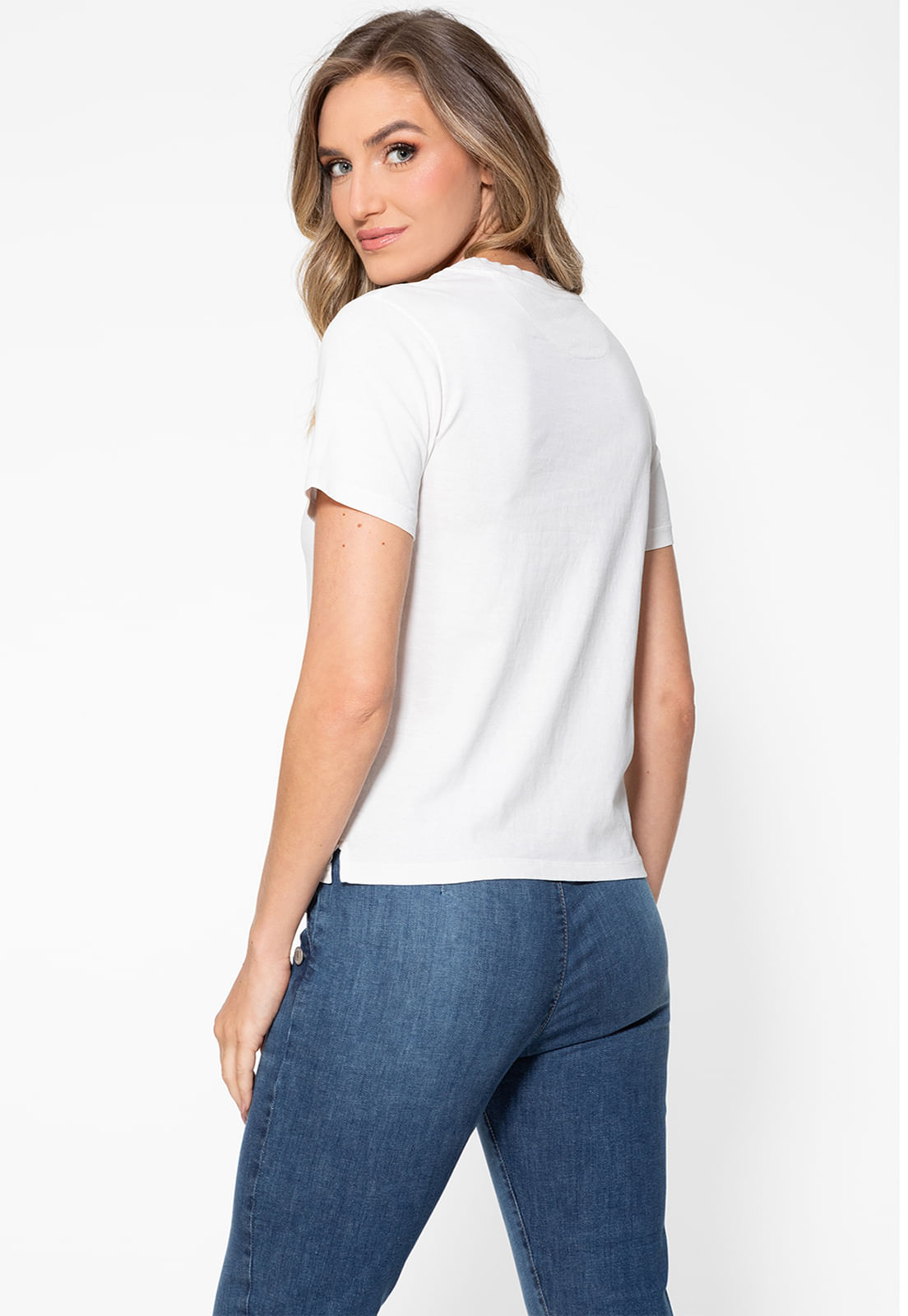 T-shirt Guess Triangulo Hot Fix Cristal Bege - Imagem 25