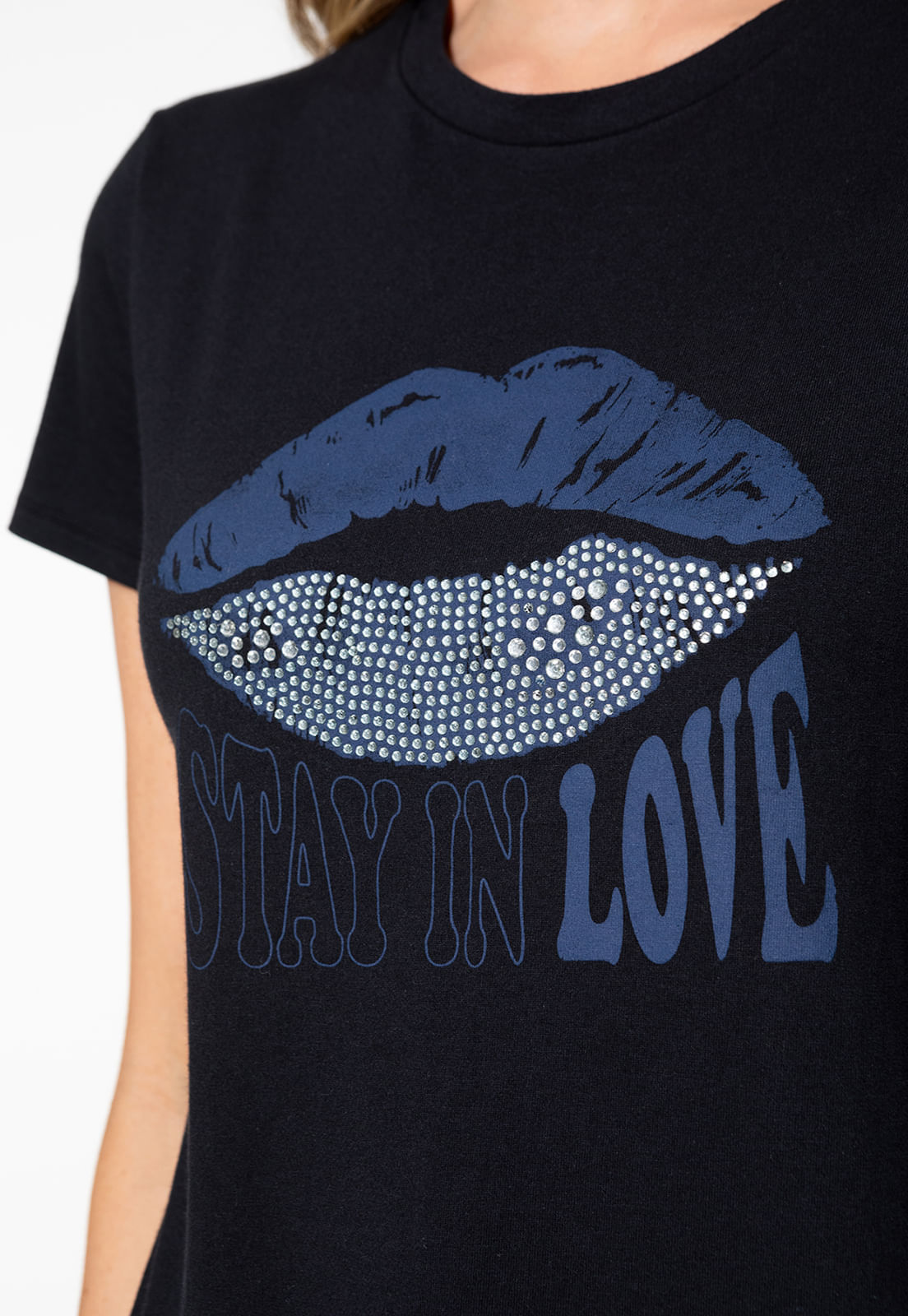 T-shirt Guess Silk Boca Hot Fix Preto - Imagem 10