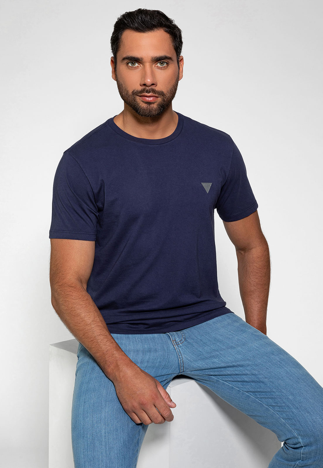 Camiseta Triângulo Emborrachado Guess Roxo - Imagem 45