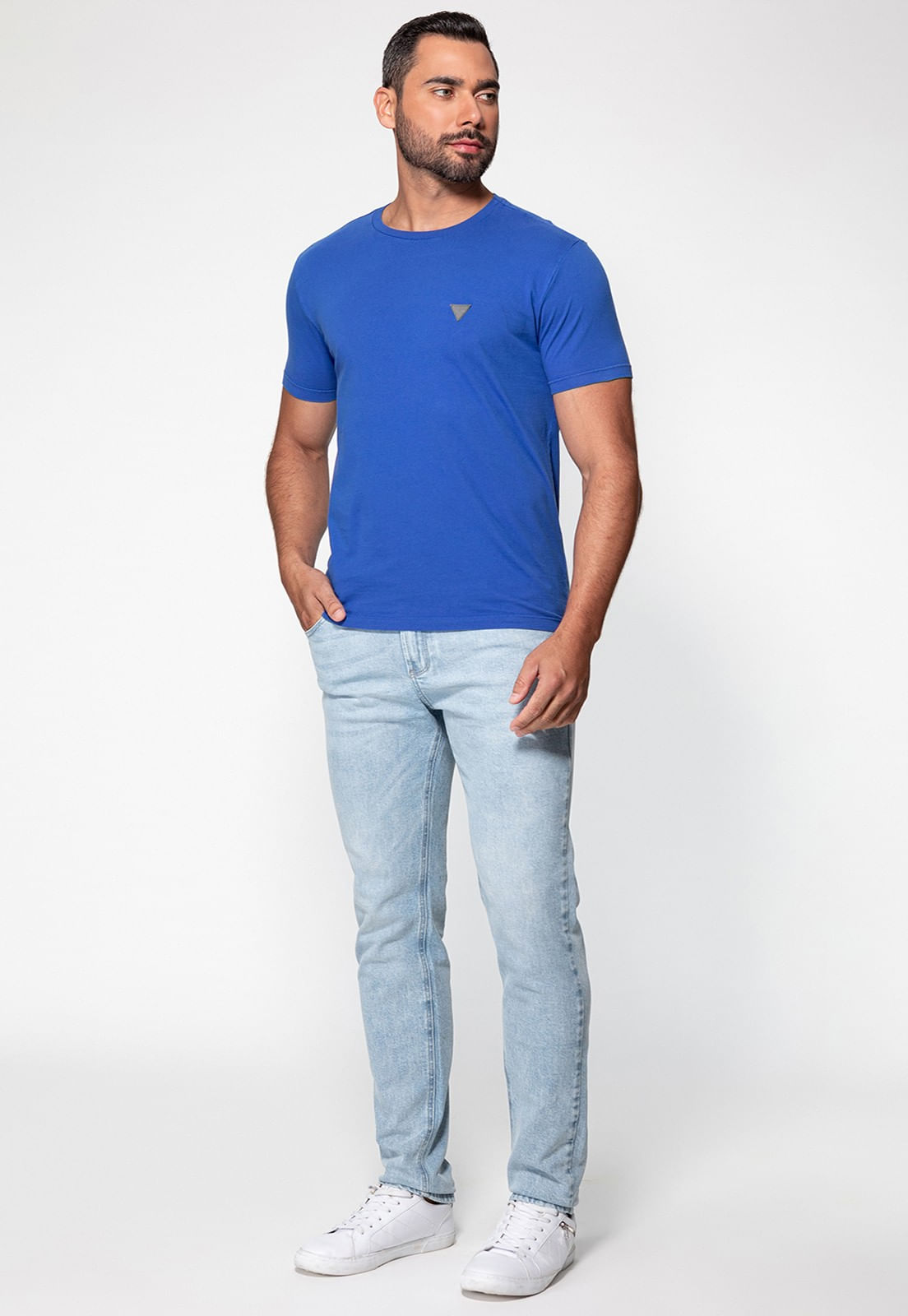 Camiseta Triângulo Emborrachado Guess Azul - Imagem 28
